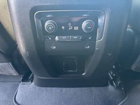 Used 2024 Chevrolet Tahoe Premier image 21