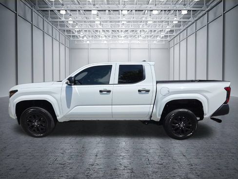 Used 2025 Toyota Tacoma SR RWD image 4