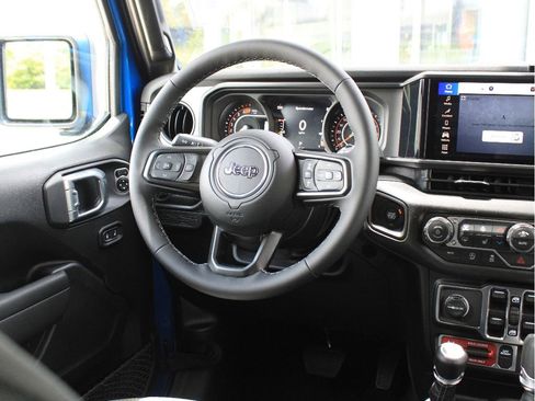 New 2026 Jeep Wrangler Unlimited Sport AWD/4WD image 17