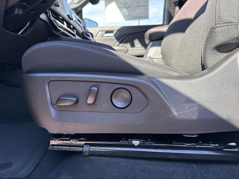 New 2026 GMC Canyon Elevation w/ Convenience Package image 22