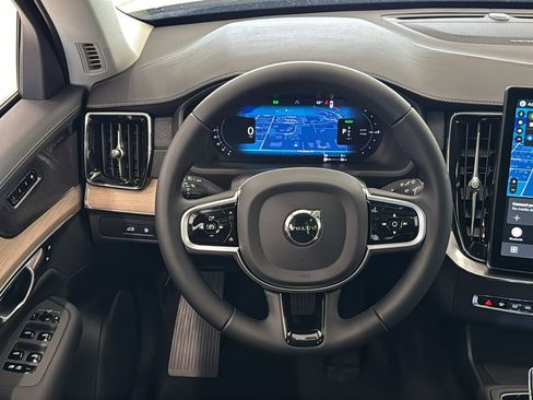 New 2026 Volvo XC90 T8 Plus w/ Protection Package Premier AWD/4WD image 12