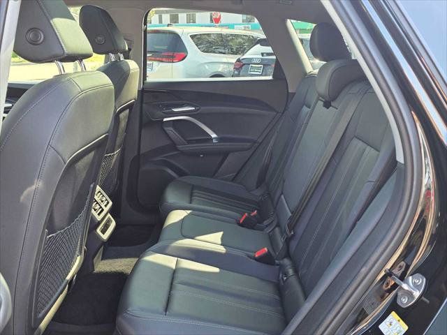 Used 2025 Audi Q5 Premium w/ Convenience Package AWD/4WD image 17