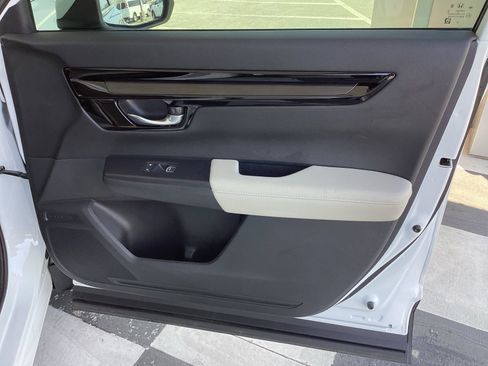 Used 2024 Honda CR-V EX-L image 24