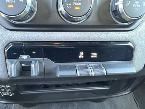 Used 2024 RAM 2500 Big Horn w/ Bed Utility Group image 26