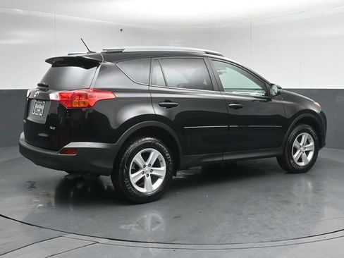 Used 2014 Toyota RAV4 XLE FWD image 4