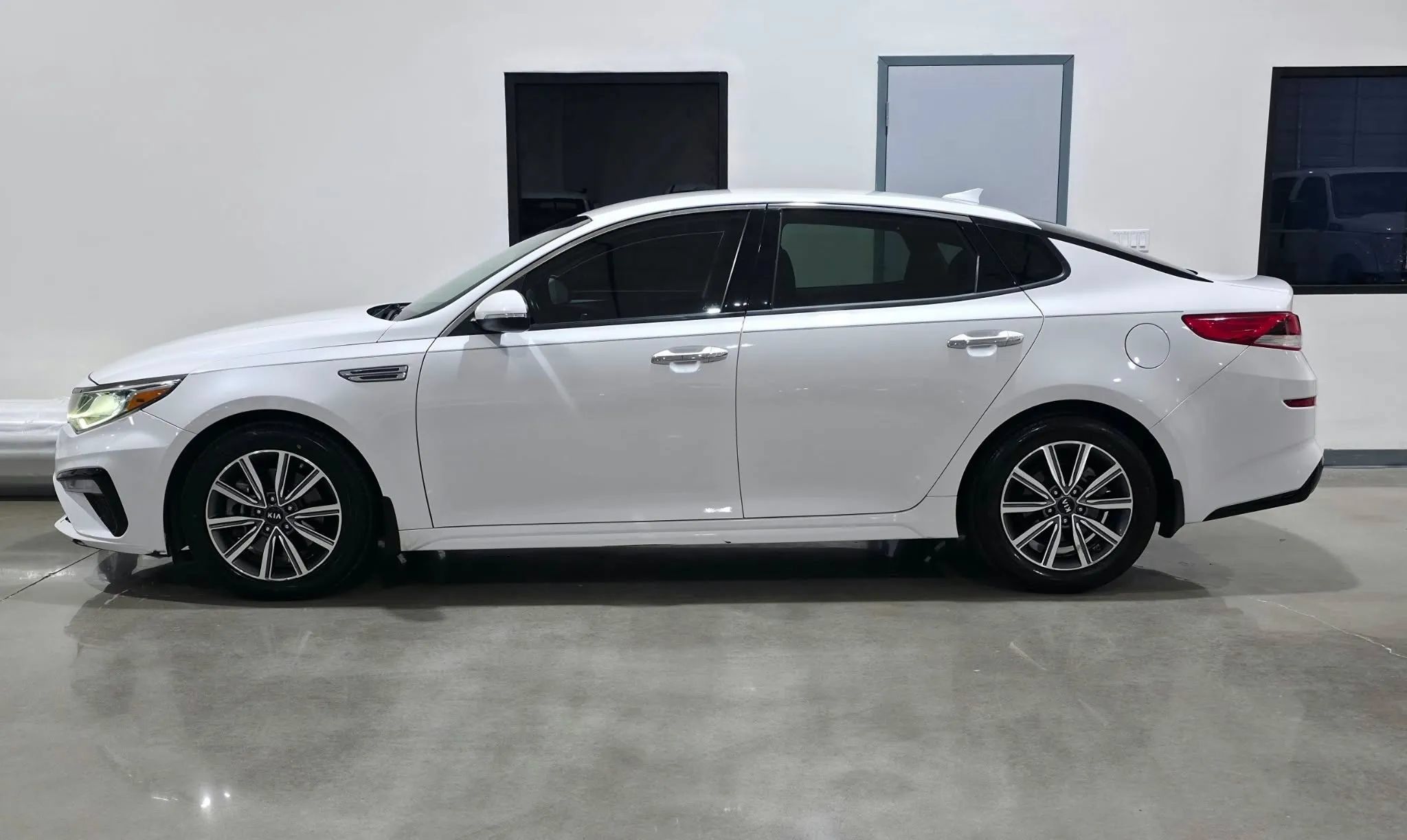Used 2019 Kia Optima EX FWD image 6