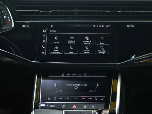 Used 2021 Audi Q7 3.0T Premium Plus image 16