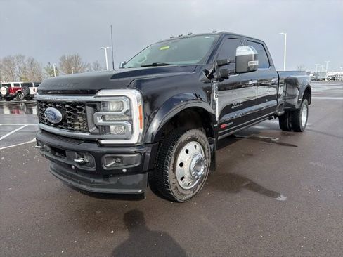 Certified 2023 Ford F450 Lariat w/ Lariat Ultimate Package image 2