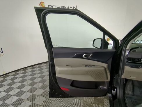 New 2026 Kia Carnival image 18