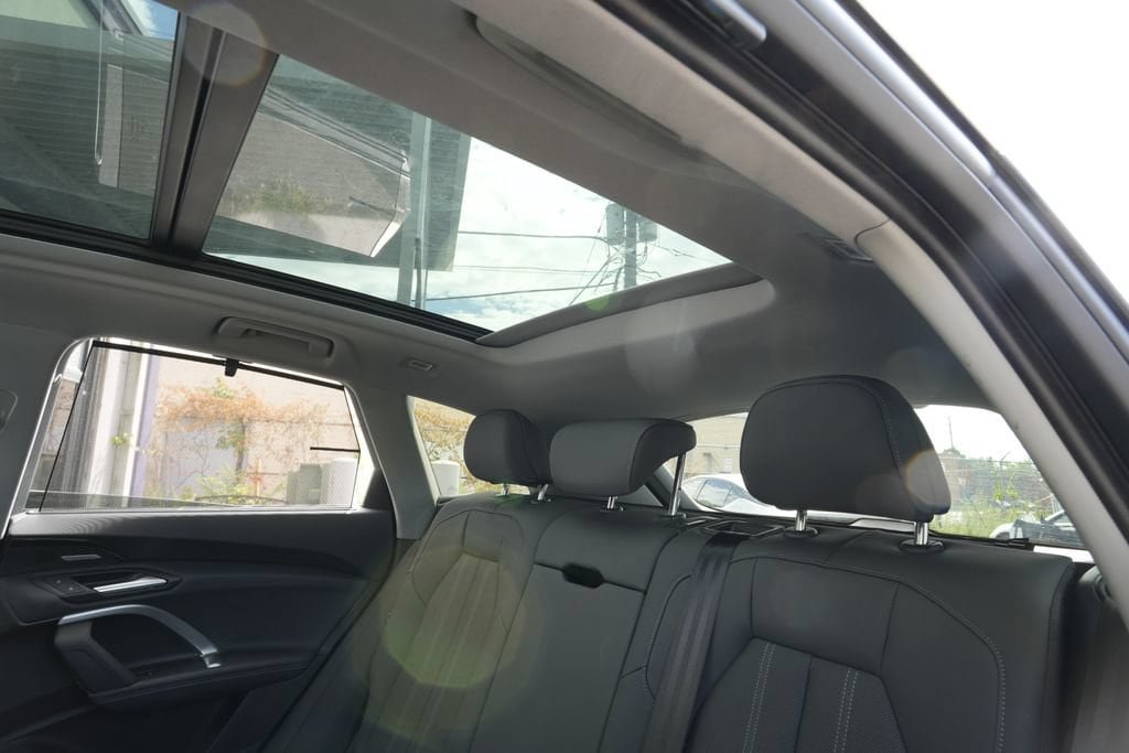 Used 2025 Audi Q5 Premium Plus w/ Premium Plus AWD/4WD image 20