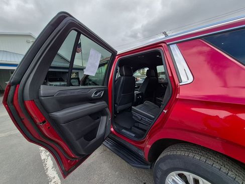 Used 2021 GMC Yukon SLT w/ SLT Luxury Package AWD/4WD image 23