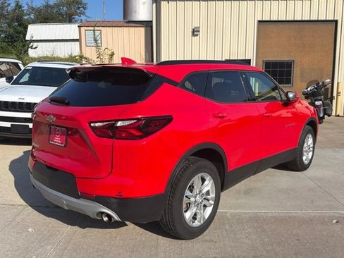 Used 2019 Chevrolet Blazer LT FWD image 3