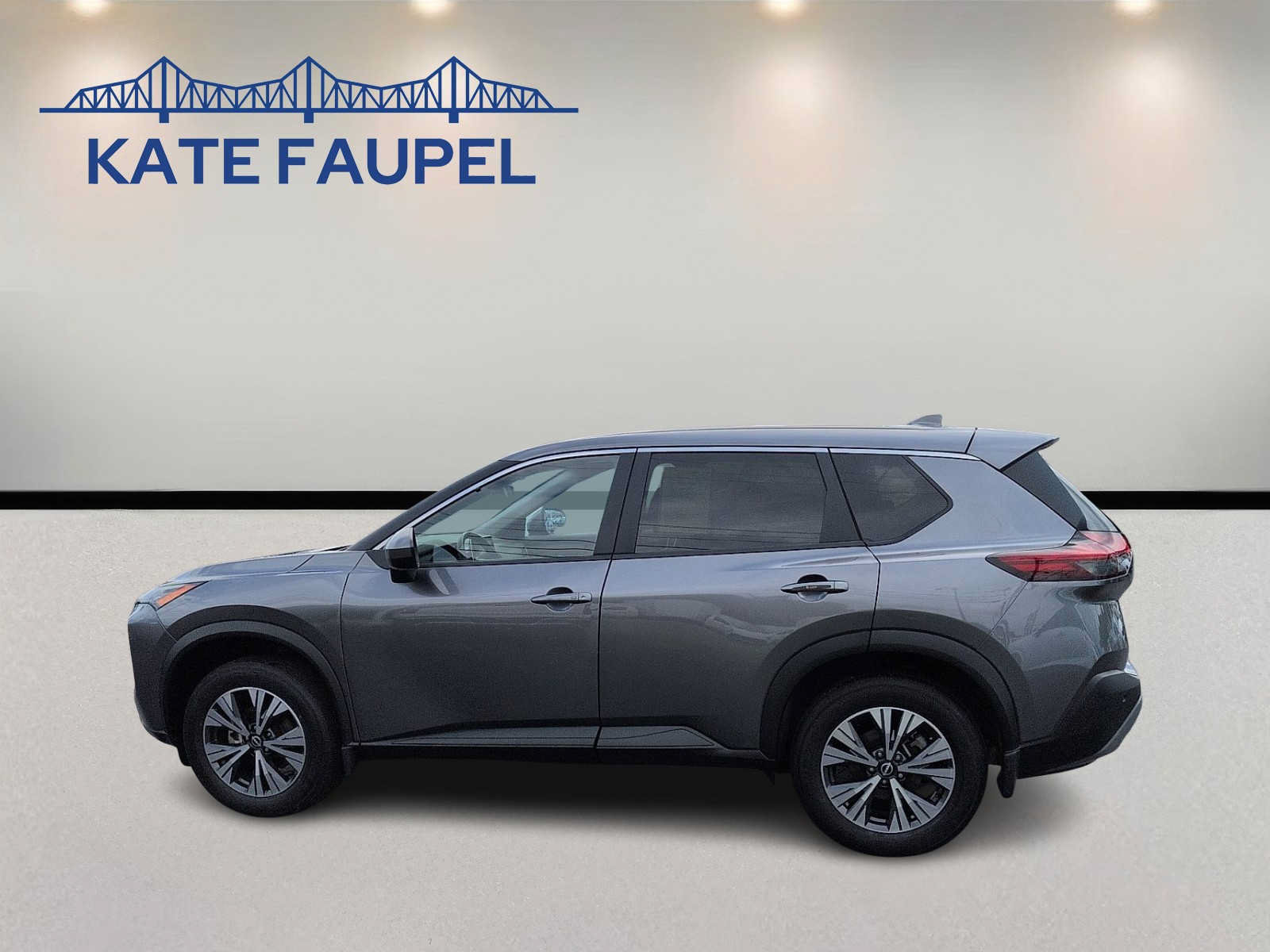 Used 2023 Nissan Rogue SV AWD/4WD image 4