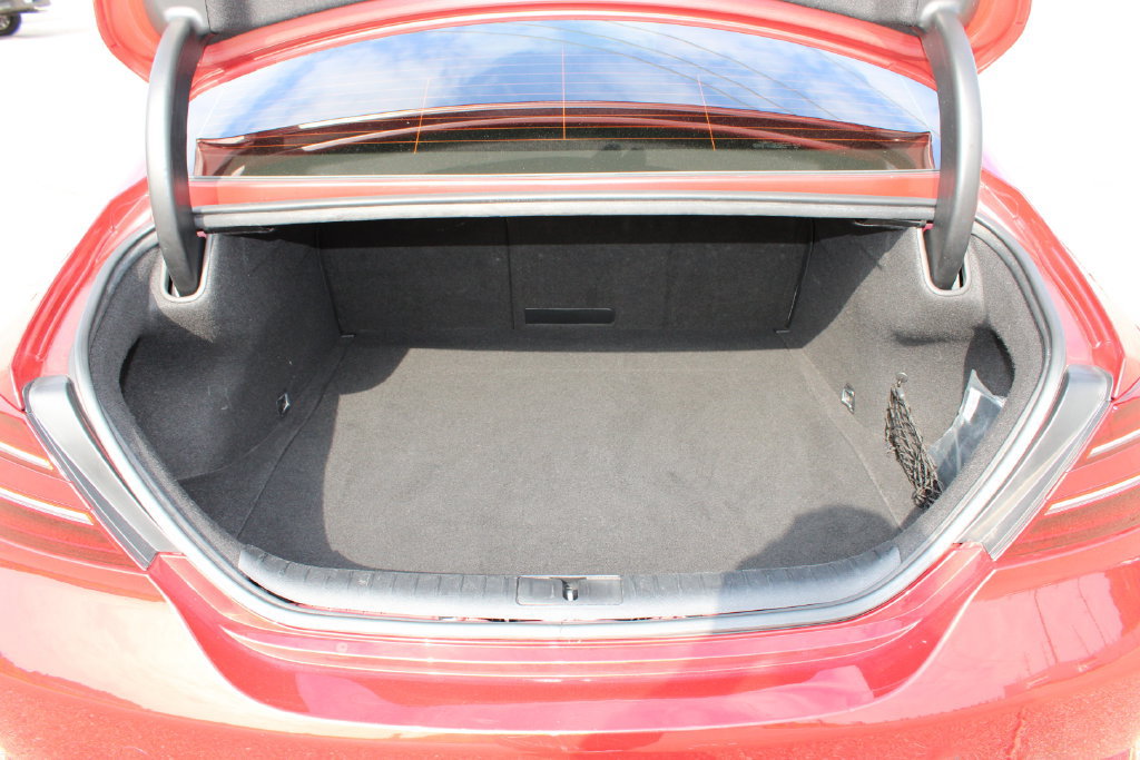 Used 2022 Genesis G70 2.0T RWD image 16