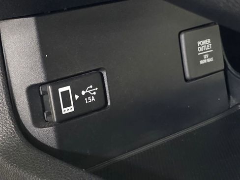 Used 2016 Honda Civic Touring image 29