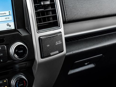 Used 2018 Ford F150 Lariat w/ Equipment Group 502A Luxury AWD/4WD image 29