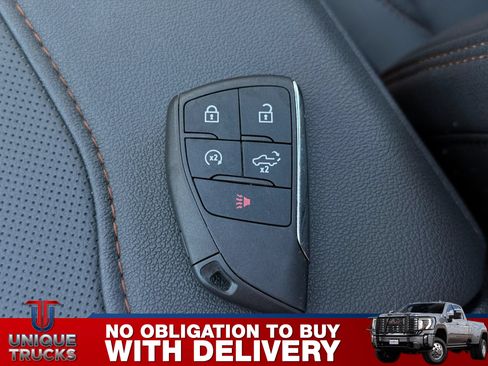 Used 2025 GMC Sierra 2500 AT4 w/ AT4 Premium Plus Package AWD/4WD image 37