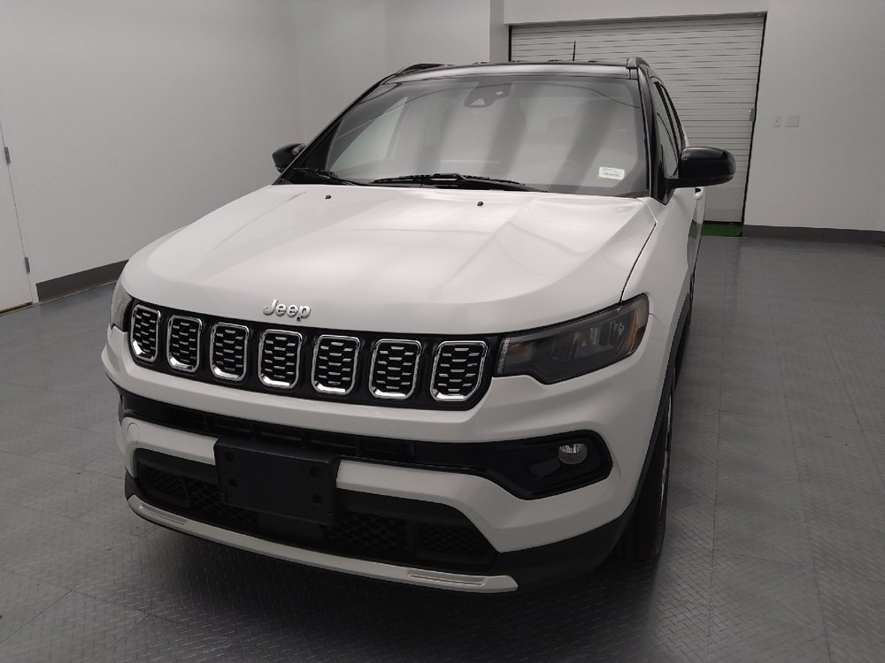 Used 2025 Jeep Compass Limited AWD/4WD image 15
