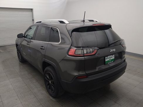 Used 2019 Jeep Cherokee Latitude Plus FWD image 5