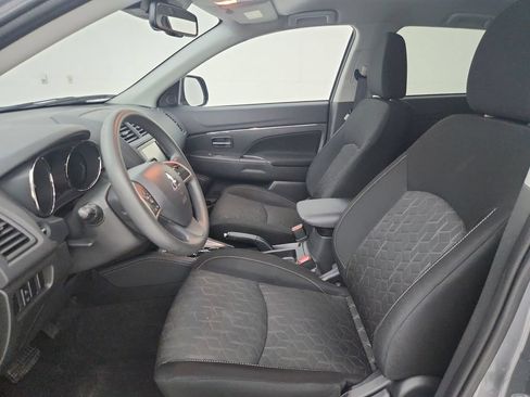 Used 2025 Mitsubishi Outlander Sport ES AWD/4WD image 19