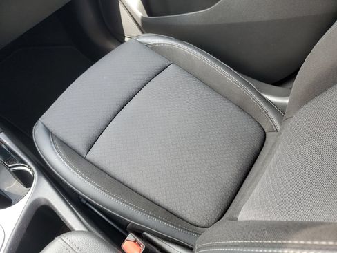 Used 2022 Buick Encore GX Select FWD image 15