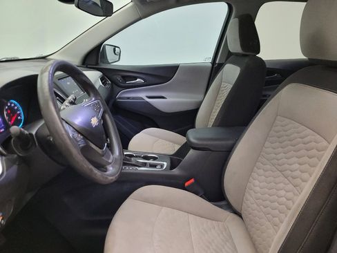 Used 2021 Chevrolet Equinox LT w/ LPO, Floor Liner Package FWD image 17