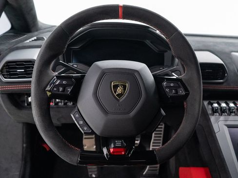 Used 2023 Lamborghini Huracan STO RWD image 22