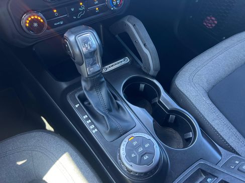 Used 2021 Ford Bronco Big Bend w/ Sasquatch Package image 18