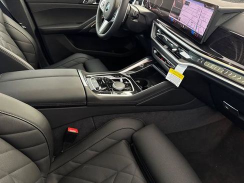 New 2026 BMW X6 xDrive40i image 15