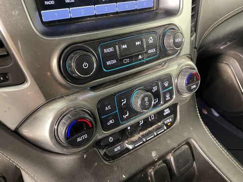 Used 2020 Chevrolet Suburban LS AWD/4WD image 8