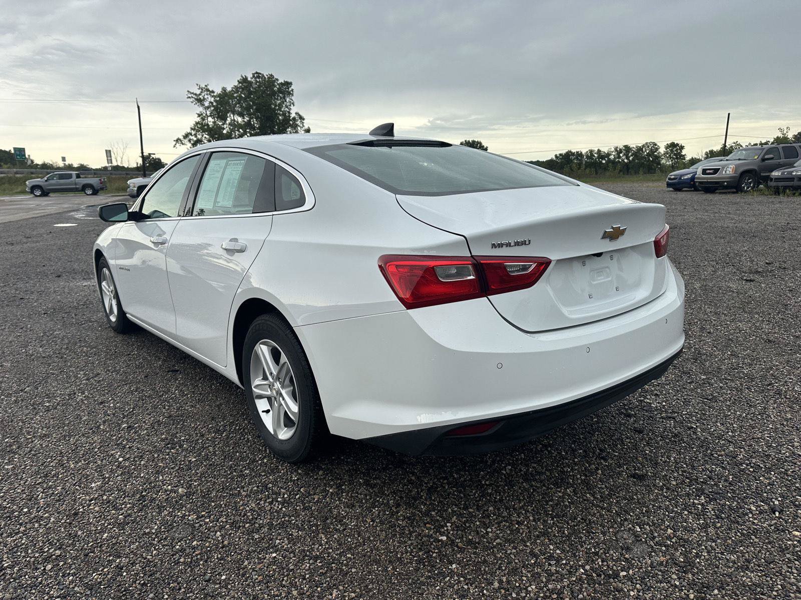 Used 2024 Chevrolet Malibu LS FWD image 5