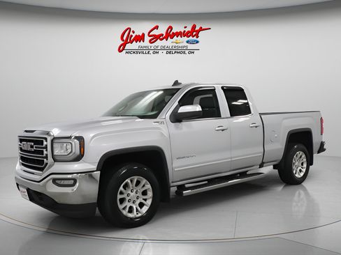 Used 2017 GMC Sierra 1500 SLE w/ Suspension Package, Off-Road AWD/4WD image 2