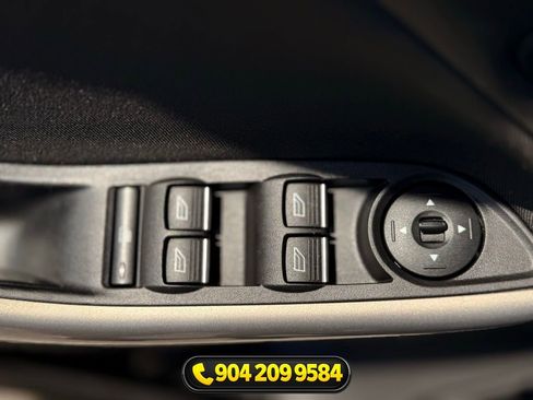 Used 2017 Ford Focus Titanium FWD image 14
