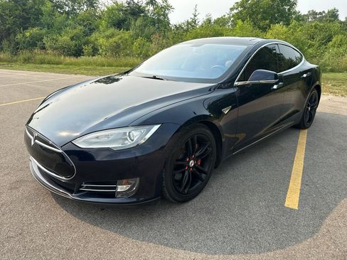 Used 2013 Tesla Model S RWD image 1