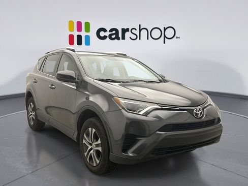 Used 2016 Toyota RAV4 LE FWD image 5