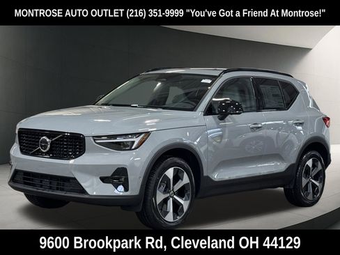 New 2026 Volvo XC40 B5 Plus w/ Protection Package Premier AWD/4WD image 51