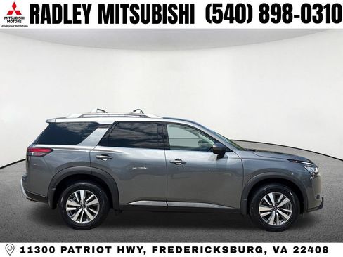 Used 2023 Nissan Pathfinder SL AWD/4WD image 20