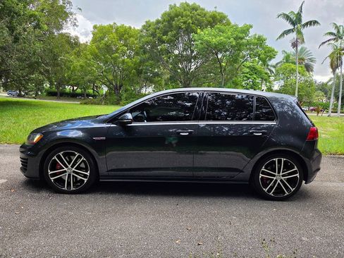 Used 2017 Volkswagen GTI SE FWD image 5