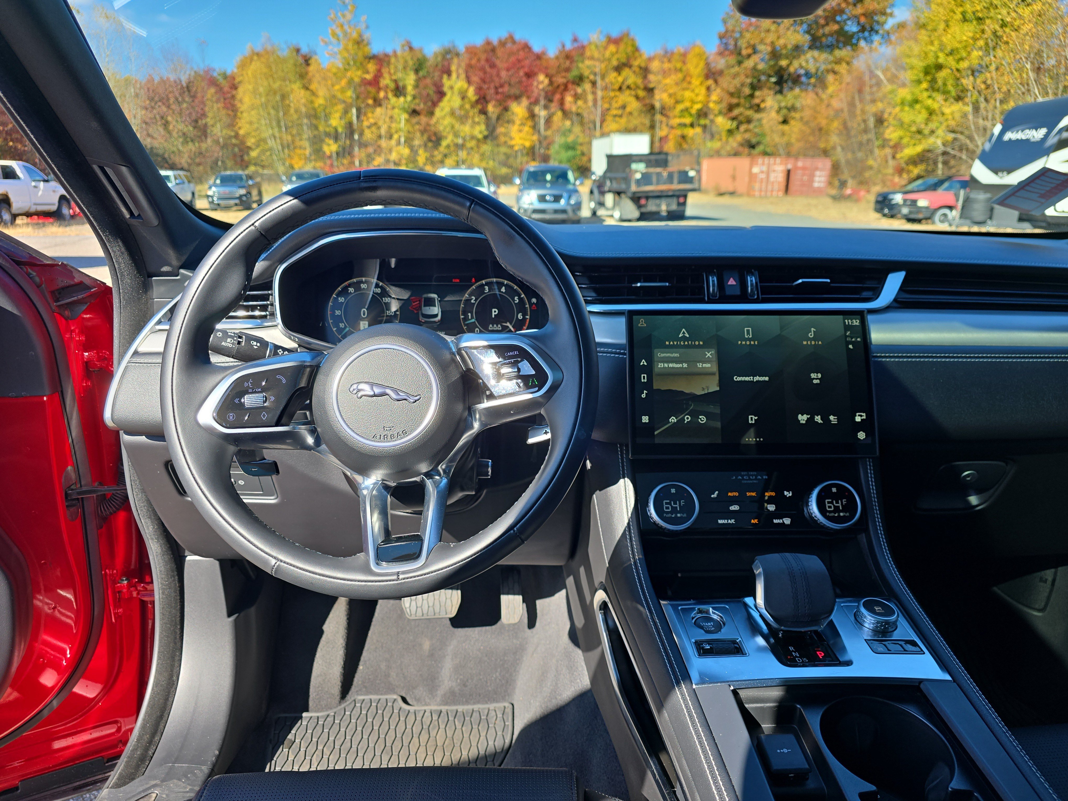 Used 2025 Jaguar F-PACE R-Dynamic S AWD/4WD image 18