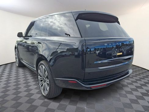 New 2025 Land Rover Range Rover SE image 3