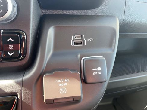 New 2025 RAM ProMaster 3500 w/ Cold Weather Group FWD image 19