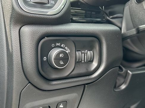 New 2026 RAM 1500 Laramie AWD/4WD image 40