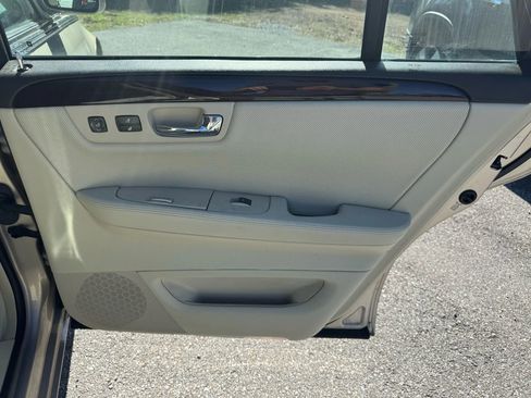 Used 2008 Cadillac DTS image 20