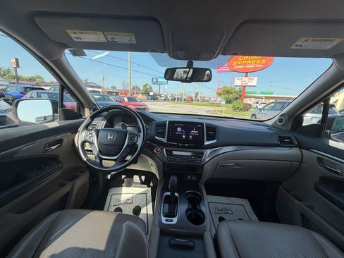 Used 2017 Honda Ridgeline RTL-T image 13