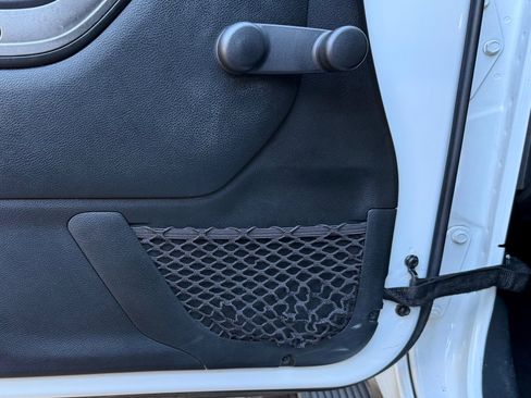 Used 2018 Jeep Wrangler Sport image 18