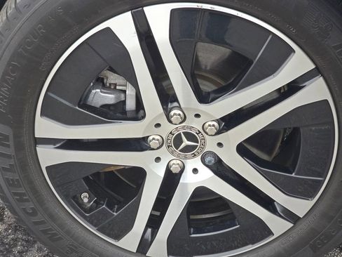 Certified 2023 Mercedes-Benz GLS 450 4MATIC image 11