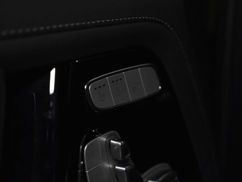 Certified 2025 Mercedes-Benz G 63 AMG 4MATIC image 33