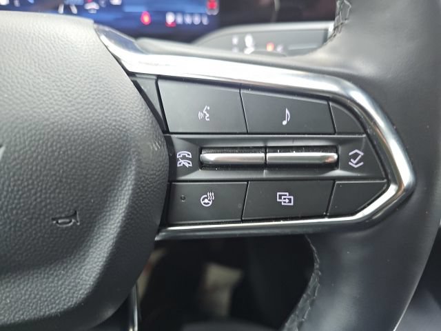 Used 2026 Chevrolet Equinox LT FWD image 24