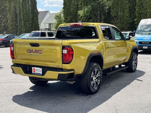 Used 2023 GMC Canyon AT4 w/ AT4 Premium Package AWD/4WD image 2