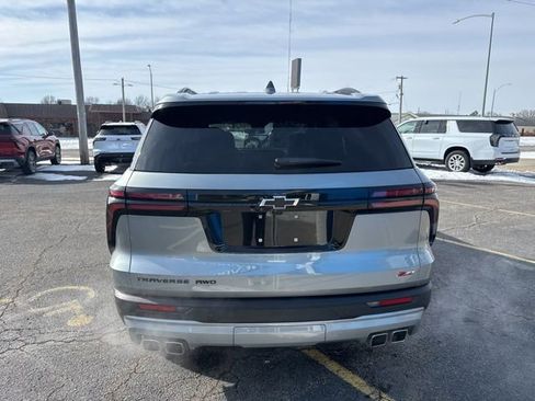 Used 2025 Chevrolet Traverse Z71 w/ Driver Confidence Package image 6